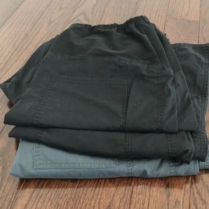 Maternity scrub pant set